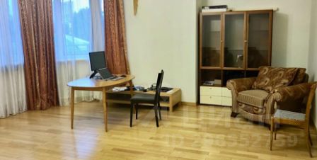 4-комн.кв., 132 м², этаж 3