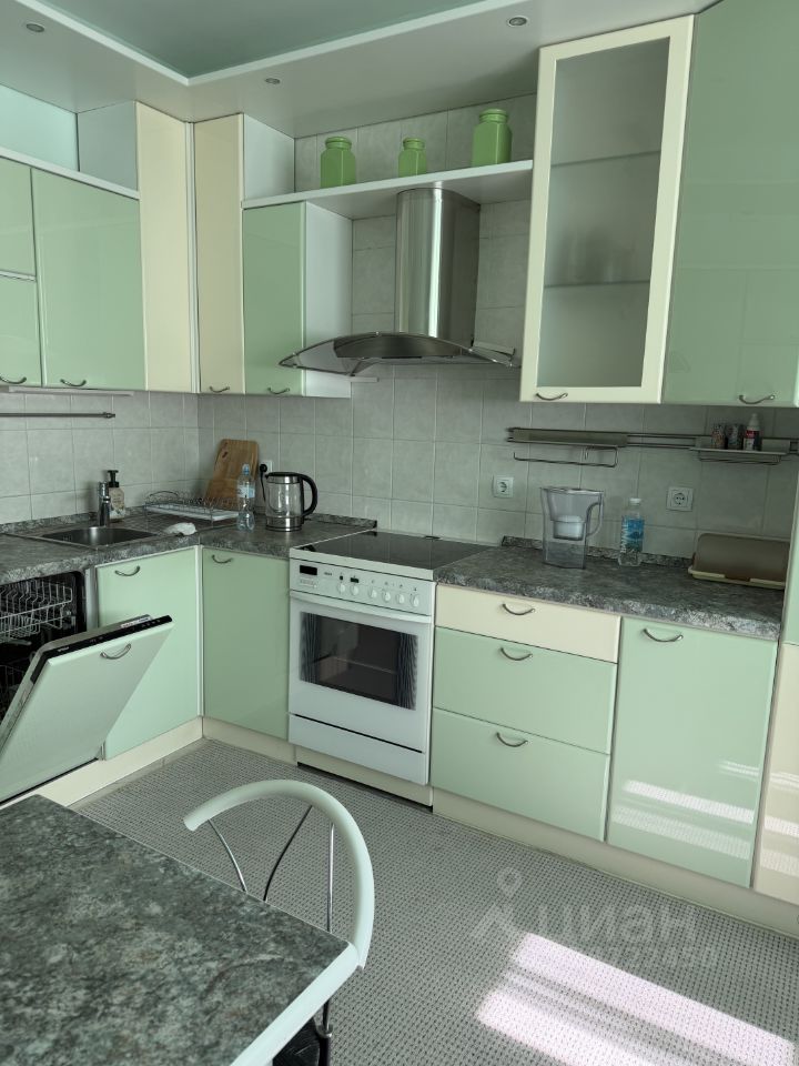 2-комнатная квартира, 72 м² — фото 3