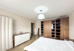 3-комн.кв., 90 м², этаж 13