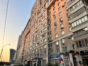 4-комн.кв., 177 м², этаж 18