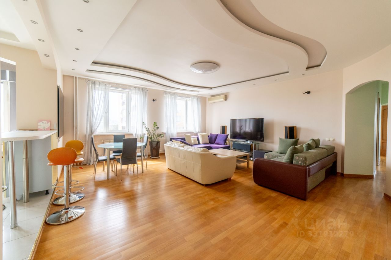 3-комнатная квартира, 126 м² — фото 1