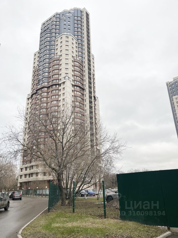 Продается3-комн.квартира,123м²