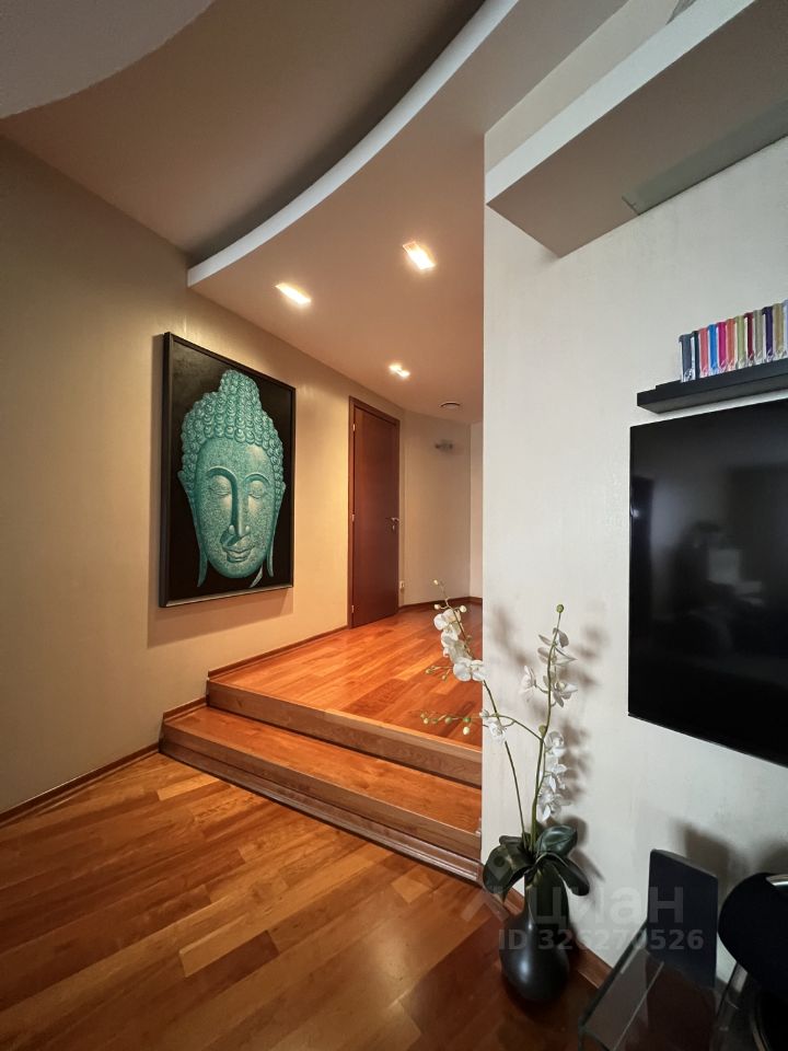 4-комнатная квартира, 190 м² — фото 1