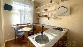 2-комн.кв., 65 м², этаж 3