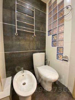2-комн.кв., 75 м², этаж 15