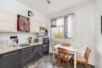 2-комн.кв., 51 м², этаж 4