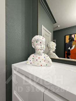 2-комн.кв., 60 м², этаж 25