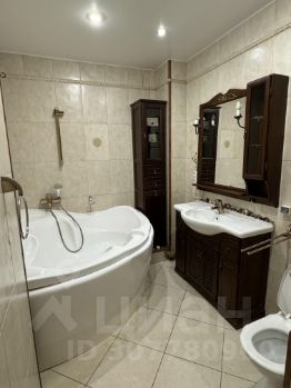 3-комн.кв., 104 м², этаж 5