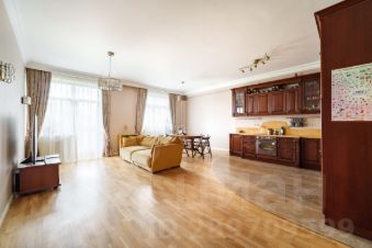 5-комн.кв., 129 м², этаж 4