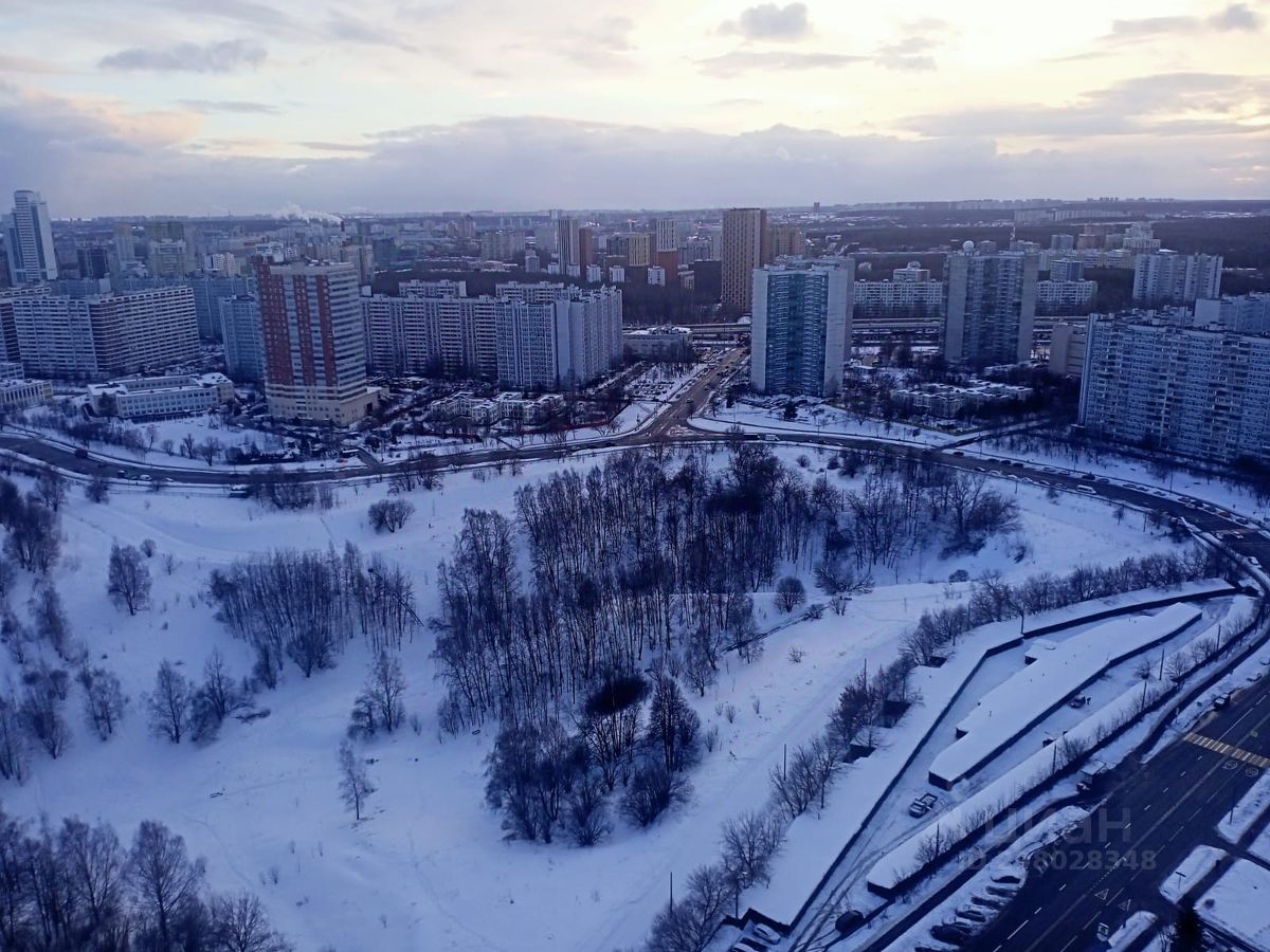 Продаю двухкомнатную квартиру 88.4м² ул. Крылатские Холмы, 33к1, Москва ...