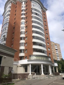 2-комн.кв., 100 м², этаж 4