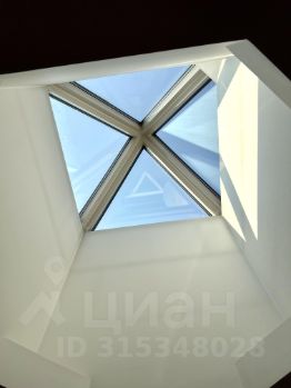 2-комн.кв., 72 м², этаж 10