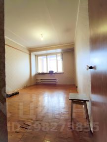 2-комн.кв., 71 м², этаж 10