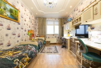 3-комн.кв., 126 м², этаж 3