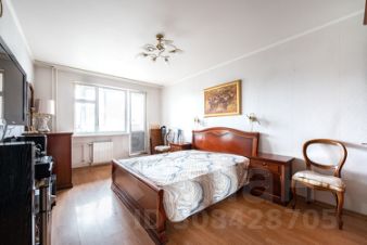 2-комн.кв., 64 м², этаж 4