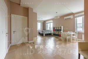 2-комн.кв., 75 м², этаж 4