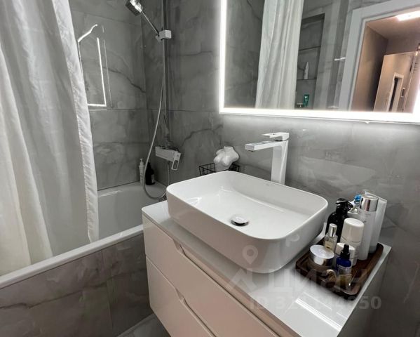 1-комн., 42 м², 12/20 этаж