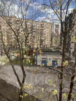 1-комн.кв., 32 м², этаж 3