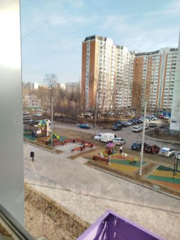 3-комн.кв., 72 м², этаж 3