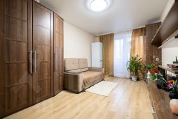 2-комн.кв., 54 м², этаж 4