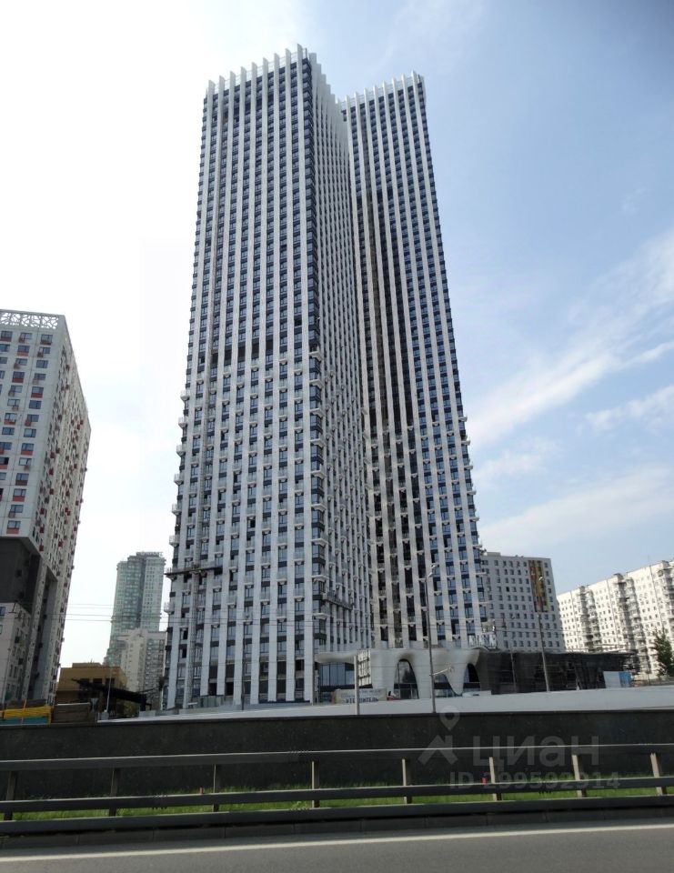 Жк wellton. КРОСТ Велтон Тауэрс. ЖК Wellton Towers. Башни Велтон парк. Велтон Тауэр КРОСТ.