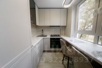 3-комн.кв., 64 м², этаж 3
