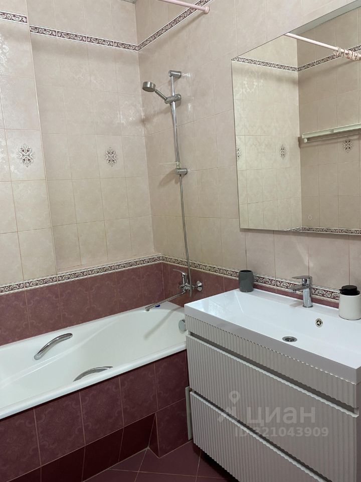 1-комнатная квартира, 65 м² — фото 7