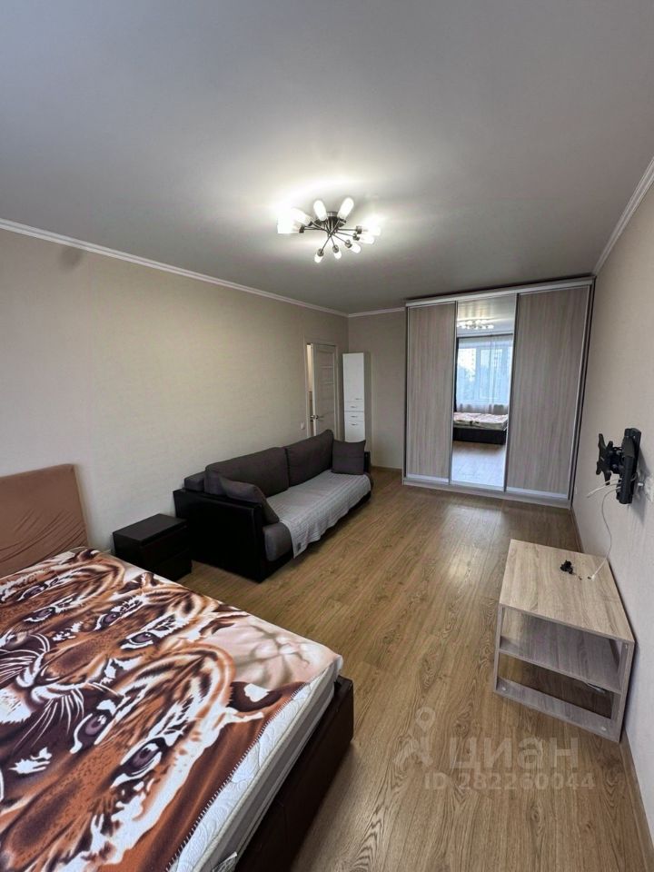 1-комнатная квартира, 32,7 м² — фото 1