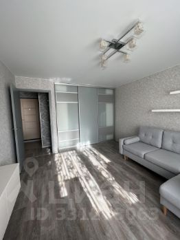 1-комн.кв., 40 м², этаж 8 1-комн.кв., 40 м², этаж 8