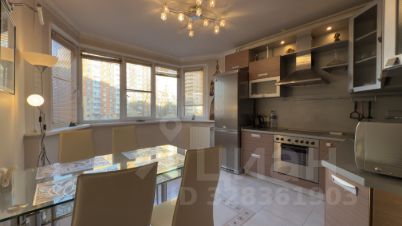 2-комн.кв., 78 м², этаж 4