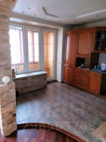 3-комн.кв., 94 м², этаж 4