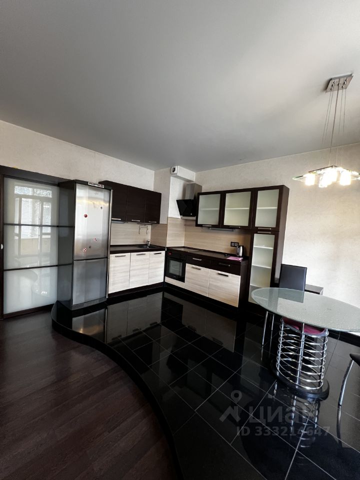 2-комнатная квартира, 70 м² — фото 3