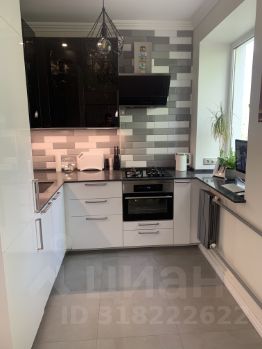 2-комн.кв., 50 м², этаж 4