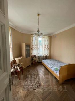 3-комн.кв., 90 м², этаж 7