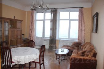 4-комн.кв., 101 м², этаж 8