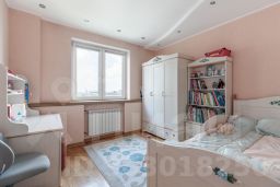 2-комн.кв., 71 м², этаж 15