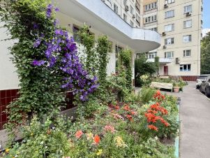 2-комн.кв., 72 м², этаж 8