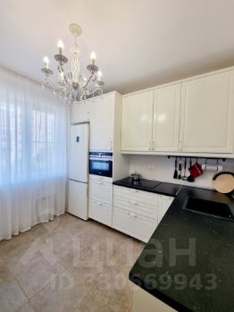 1-комн.кв., 42 м², этаж 3