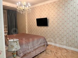 2-комн.кв., 68 м², этаж 8