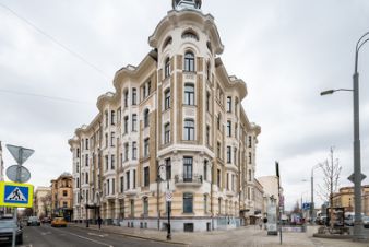 5-комн.кв., 210 м², этаж 5