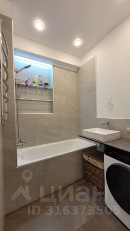 2-комн.кв., 51 м², этаж 1