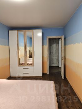 4-комн.кв., 90 м², этаж 3