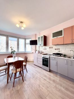 2-комн.кв., 67 м², этаж 4