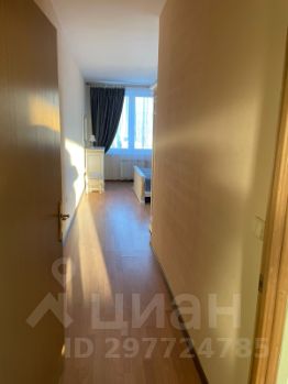 2-комн.кв., 100 м², этаж 21