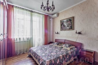 3-комн.кв., 77 м², этаж 4