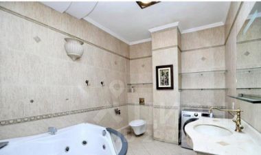 5-комн.кв., 170 м², этаж 3