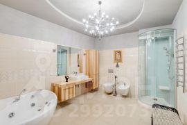 4-комн.кв., 190 м², этаж 15