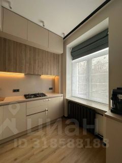 3-комн.кв., 93 м², этаж 2