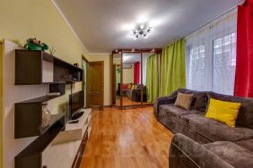 2-комн.кв., 38 м², этаж 1