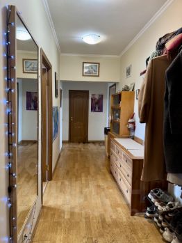 3-комн.кв., 82 м², этаж 5